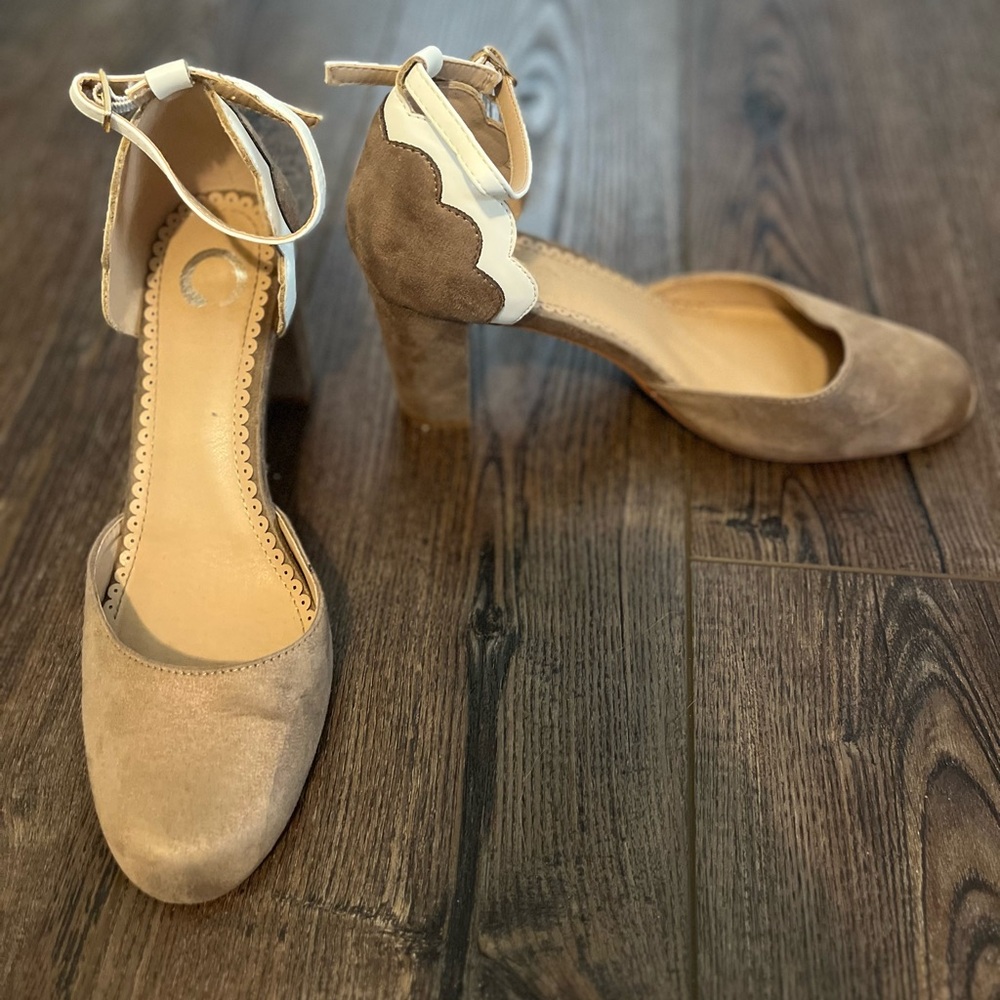 Elegant Tan Suede Women's Heels
